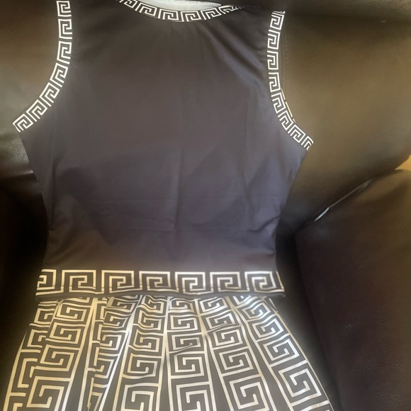 Two Piece Set - Picture 3 of 4